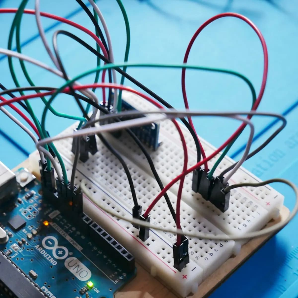Arduino-Compatible Uno Board with Breadboard Kit