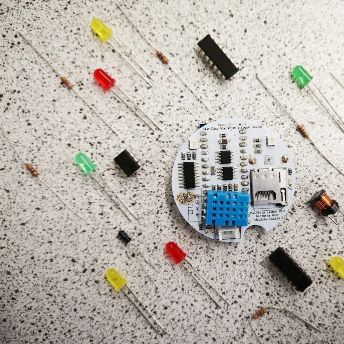 Loose Components Pack (LEDs, resistors, ICs, DHT sensor)