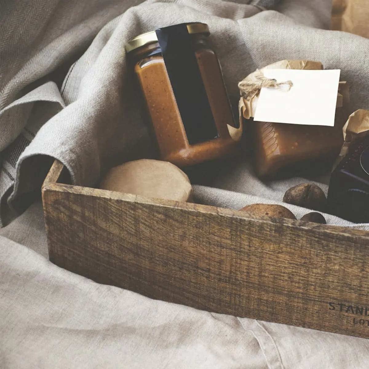 Wooden Gift Box with Jar Set