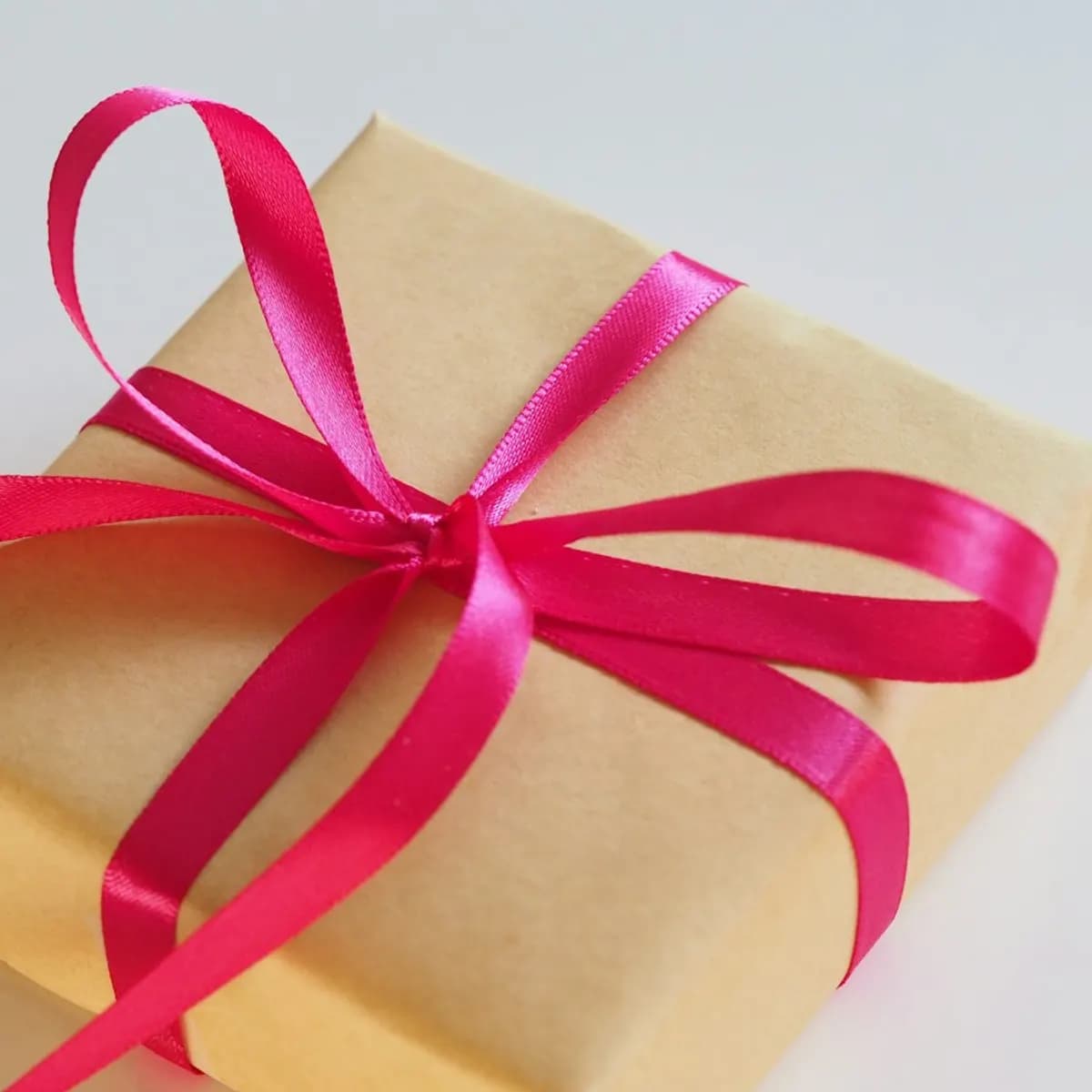 Surprise Gift Box (Birthday / Friendship)